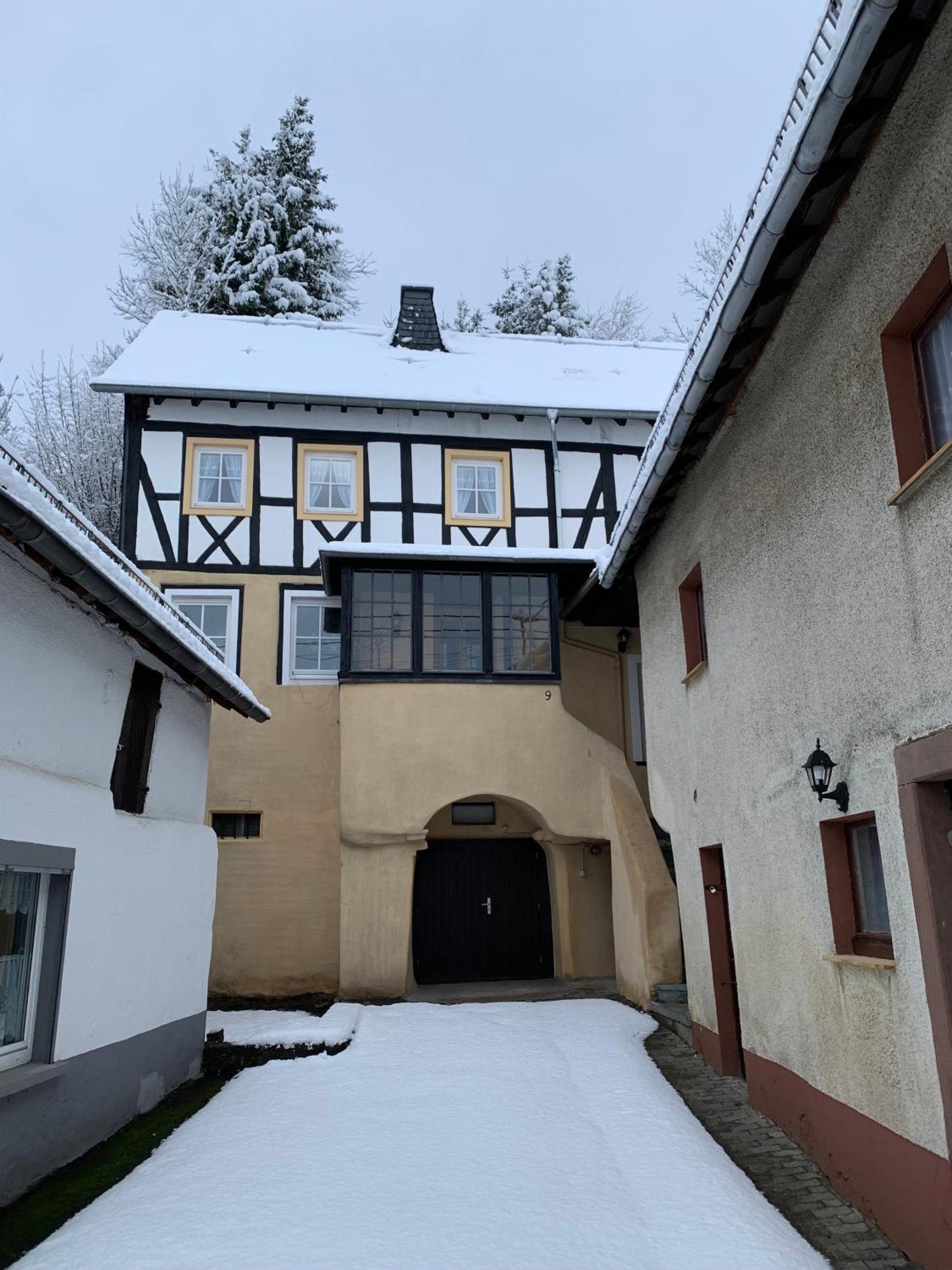 Ritterstube - Eifelstuben Mit Charme, Naehe See Und Burg, Aussergewoehnlich, Vulkaneifel Ulmen Екстериор снимка