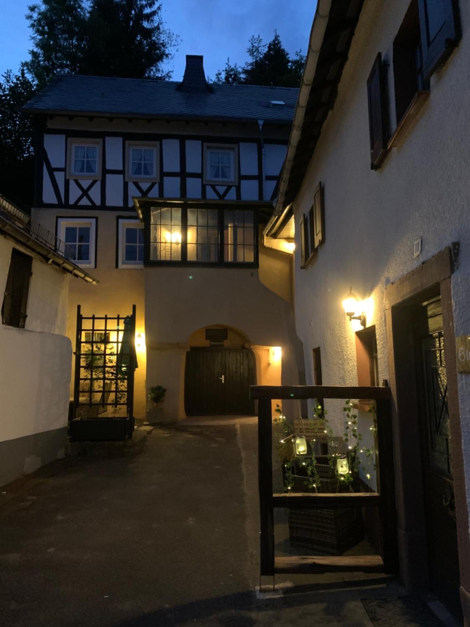Ritterstube - Eifelstuben Mit Charme, Naehe See Und Burg, Aussergewoehnlich, Vulkaneifel Ulmen Екстериор снимка